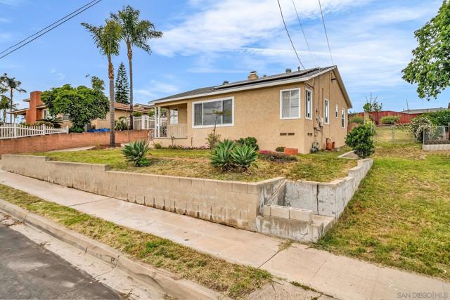 7200 Colony Rd, La Mesa CA: https://media.crmls.org/mediaz/47c83434-e3ca-4779-8f99-4a12f97ba4eb.jpg