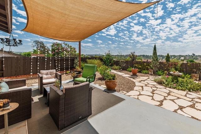 Detail Gallery Image 14 of 20 For 4543 Beverly Glen Dr, Oceanside,  CA 92056 - 2 Beds | 1 Baths