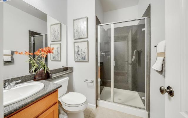 6217 Byron Ln, San Ramon CA: https://media.crmls.org/mediaz/47c98e3e-ee15-41eb-baf3-48f89a58d804.jpg