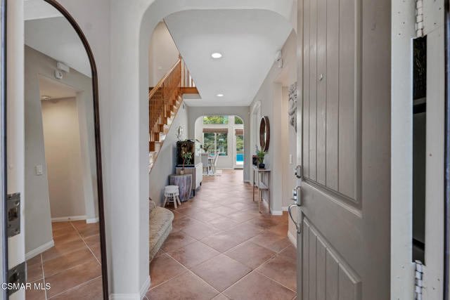1877 Seasons Street, Simi Valley CA: https://media.crmls.org/mediaz/47c9c516-9ebc-4209-9563-061020c6cd98.jpg