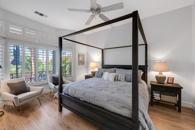 78829 Putting Green Drive, Palm Desert CA: https://media.crmls.org/mediaz/47cab7c1-590d-4f96-98bd-8c69f06cb45c.jpg