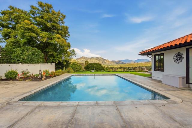 Detail Gallery Image 19 of 47 For 15647 Calistoga Dr, Ramona,  CA 92065 - 3 Beds | 3 Baths