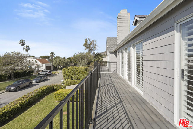31763 Cottontail Lane, Malibu CA: https://media.crmls.org/mediaz/47cb7f1f-3134-4aaa-a1ac-6606981d715e.jpg