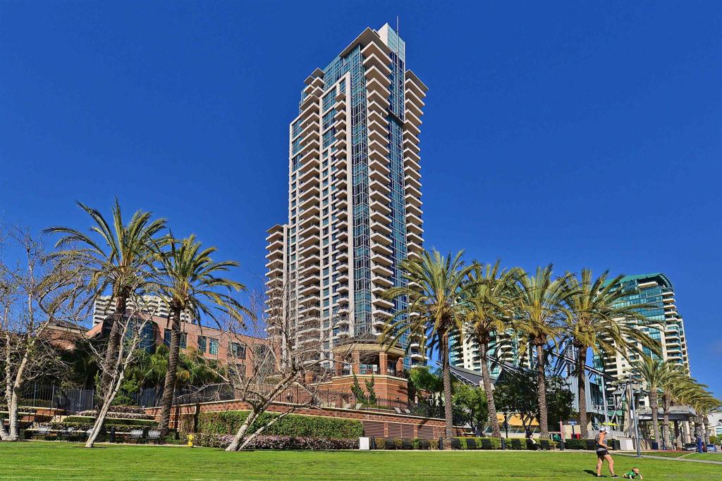 550 St #404