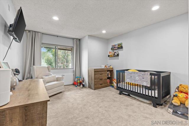 10250 Caminito Cuervo, San Diego CA: https://media.crmls.org/mediaz/47cf3e99-36f3-4c32-8f18-bec196ff5695.jpg