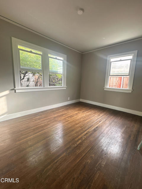 Detail Gallery Image 4 of 15 For 132 N Serrano Ave, Los Angeles,  CA 90004 - 2 Beds | 1 Baths