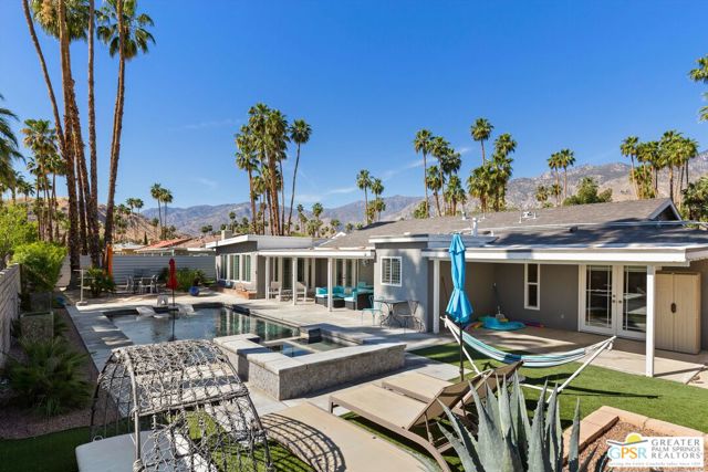 1186 S San Joaquin Drive, Palm Springs CA: https://media.crmls.org/mediaz/47d0b9bd-9560-4fbd-810f-4a8f5e97dbd4.jpg