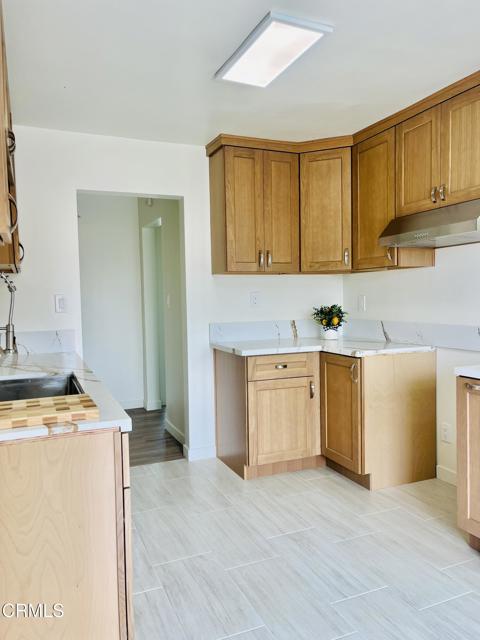 1227 S G Street, Oxnard CA: https://media.crmls.org/mediaz/47d15579-3736-4d98-8764-f7bcbc4e7825.jpg