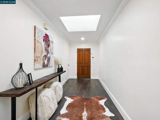 1836 Newell Ave, Walnut Creek CA: https://media.crmls.org/mediaz/47d190da-1a6c-4902-87a1-11074fb1b43e.jpg