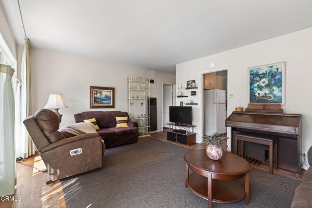 Detail Gallery Image 6 of 28 For 2742 Sereno Ave, Ventura,  CA 93003 - 3 Beds | 1 Baths