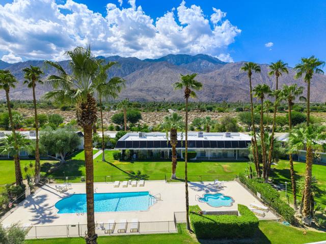 2515 E Jacaranda Road, Palm Springs CA: https://media.crmls.org/mediaz/47d287d4-7c76-4201-a776-2c9078736007.jpg