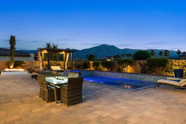 Image 13 of 75 For 54770 Cavalcade Court