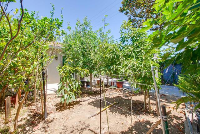 101 CHRISTEN Way, San Marcos CA: https://media.crmls.org/mediaz/47d391c7-559c-464f-8b76-8c58a067131e.jpg