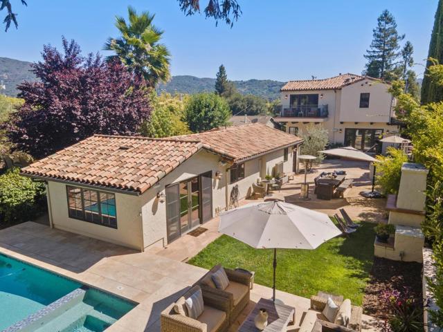 20 Mariposa Avenue, Los Gatos CA: https://media.crmls.org/mediaz/47d3be35-ba66-47cb-a3e6-13f4a8a784d2.jpg