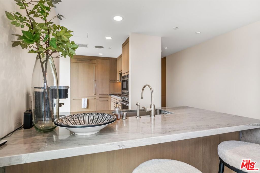 MLS #25616993 image #17