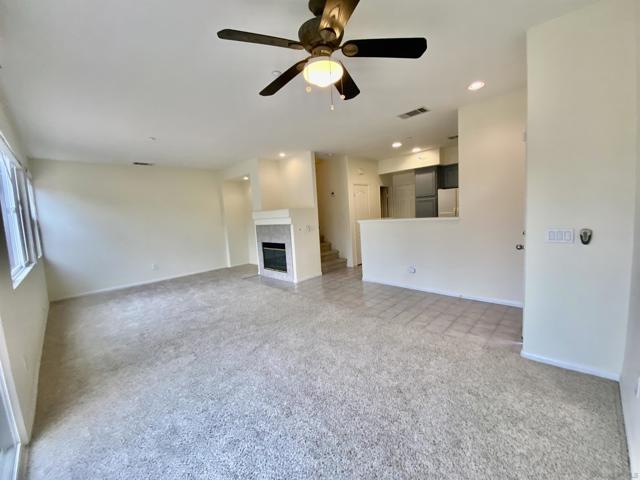 6464 Terraza Portico, Carlsbad CA: https://media.crmls.org/mediaz/47d58a9a-d6dc-4082-96cb-c4d0f97b041f.jpg