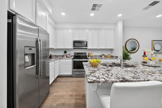 2580 Gimelli Way, San Jose CA: https://media.crmls.org/mediaz/47d637c2-e2e5-40fb-99b1-40b7ab582918.jpg