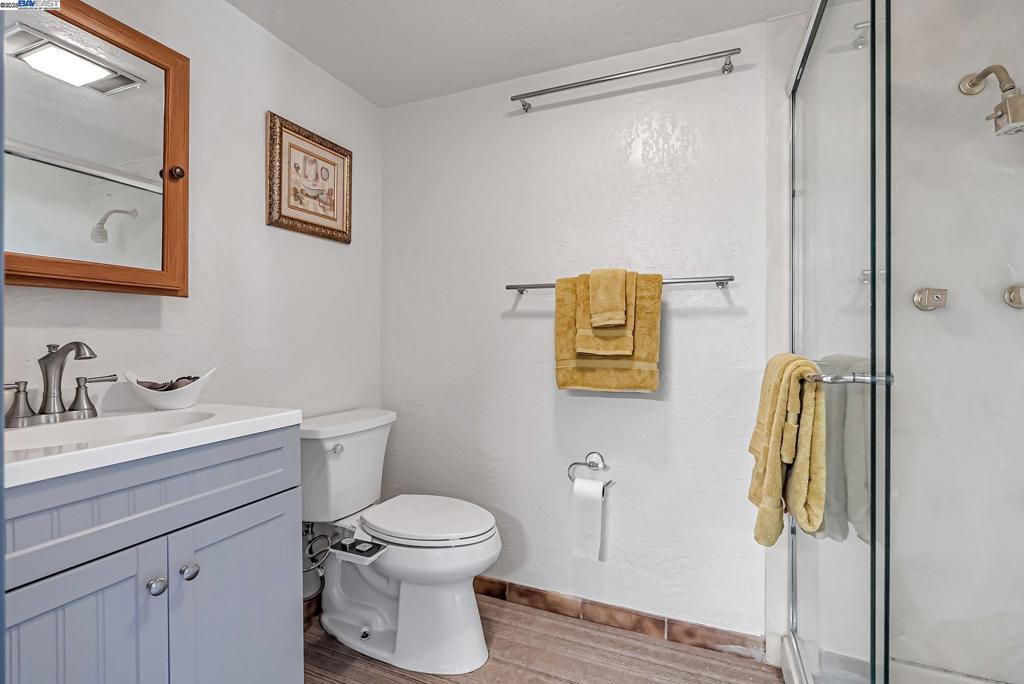 https://media.crmls.org/mediaz/47d6f946-7337-4056-8dee-0eb5282544e9.jpg?preset=X-Large