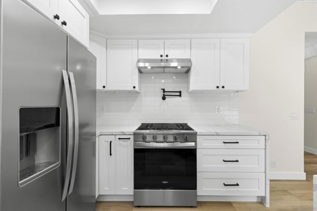 1217 Monte Vista Dr, Vista CA: https://media.crmls.org/mediaz/47d72816-bf64-4f78-8e23-053800f30ee7.jpg