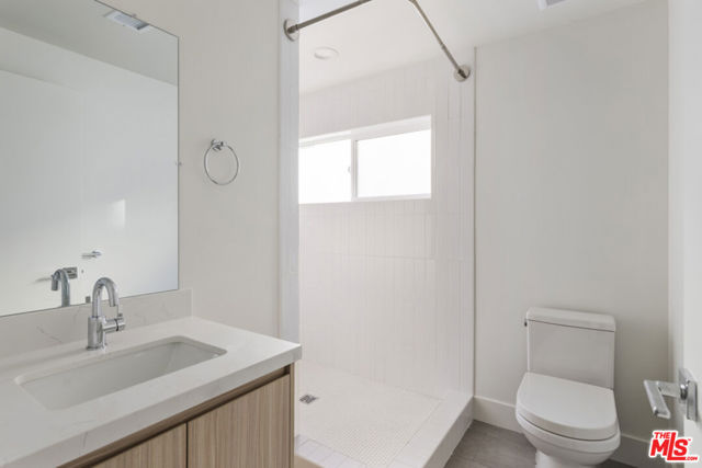 3210 1/2 Verdugo Road, Los Angeles CA: https://media.crmls.org/mediaz/47d7fcf2-a14e-43f0-a78d-57b427a7107d.jpg
