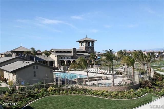 1333 Caspian Way, Oxnard CA: https://media.crmls.org/mediaz/47d87a4d-00a9-44da-9813-5caa48e97c8c.jpg