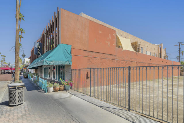 Image 11 of 13 For 360 Palm Canyon Drive