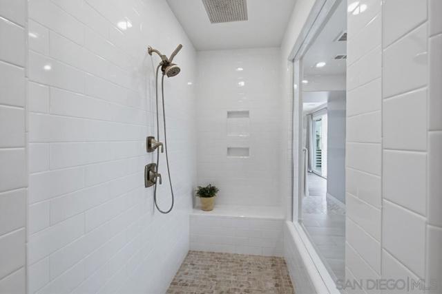 Image 38 of 48 For 6682 Elegante Way