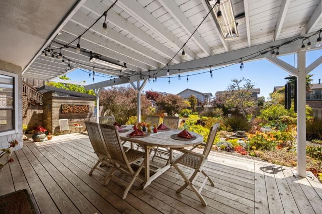 316 Valdez Avenue, Half Moon Bay CA: https://media.crmls.org/mediaz/47da9c71-0751-4416-ad8a-cb3e85b80e14.jpg