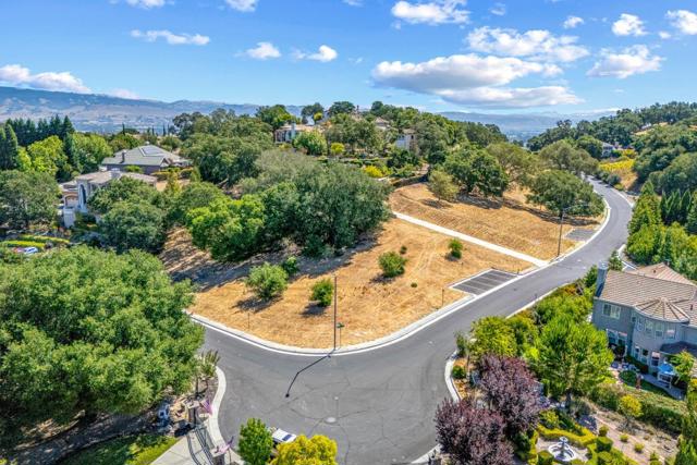2393 Banyan Street, Gilroy CA: https://media.crmls.org/mediaz/47dada8c-875d-4152-820e-33b05db73e94.jpg