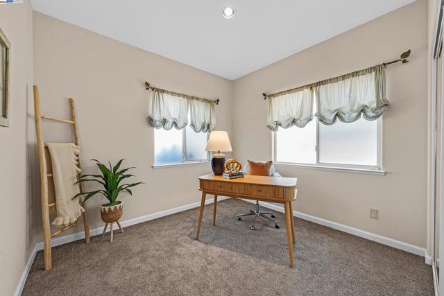 2350 W Avenue 135Th, San Leandro CA: https://media.crmls.org/mediaz/47dbebdd-d1f9-4217-82a9-f9a2a61f75a0.jpg