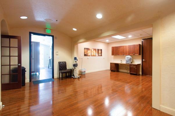 Image 4 of 19 For 10 Harris Court 1a-2a2b