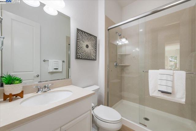 4206 Sunset View Dr, Dublin CA: https://media.crmls.org/mediaz/47dc0213-e437-4869-985b-464096461e9f.jpg