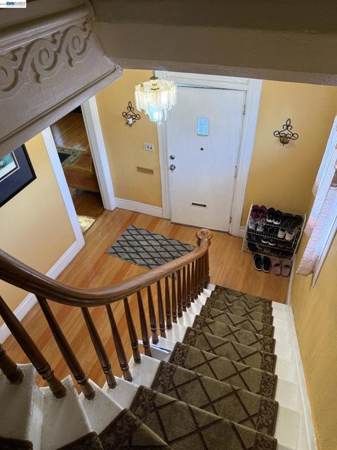 663 25TH Street, Oakland CA: https://media.crmls.org/mediaz/47dc364a-2e03-4b3d-b761-a8dd88b4e1ed.jpg