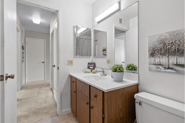 Image 24 of 27 For 2462 Bayshore Road 6