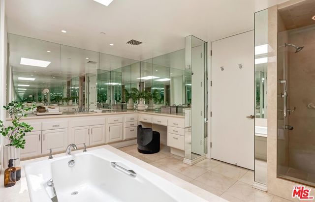 2 Bed Home for Sale in Beverly Hills, California