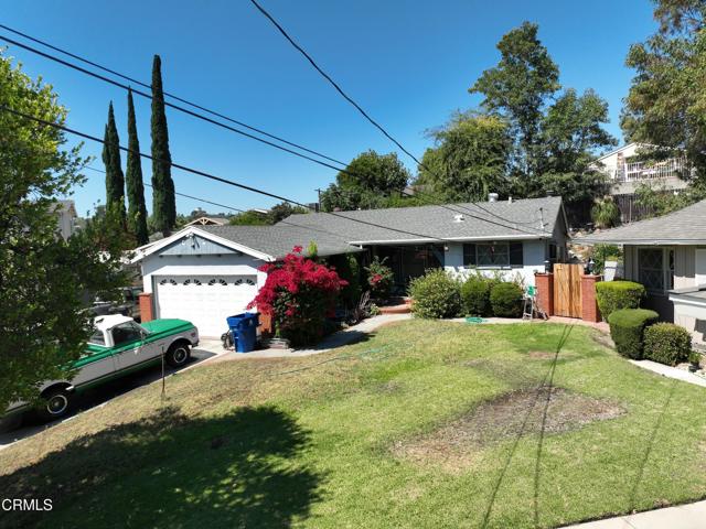 Detail Gallery Image 2 of 8 For 4025 Vista Ct, La Crescenta,  CA 91214 - 3 Beds | 2 Baths