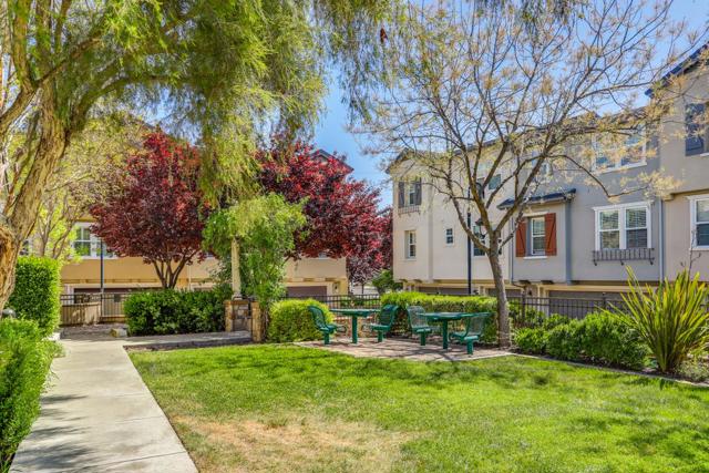 859 N King Road, San Jose CA: https://media.crmls.org/mediaz/47df861f-e91d-4efb-a901-586aef916578.jpg