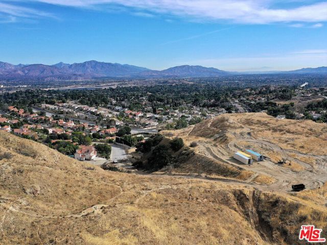 0 Sesnon, Granada Hills CA: https://media.crmls.org/mediaz/47e13784-ed16-4be4-9231-3af1bc9093dd.jpg