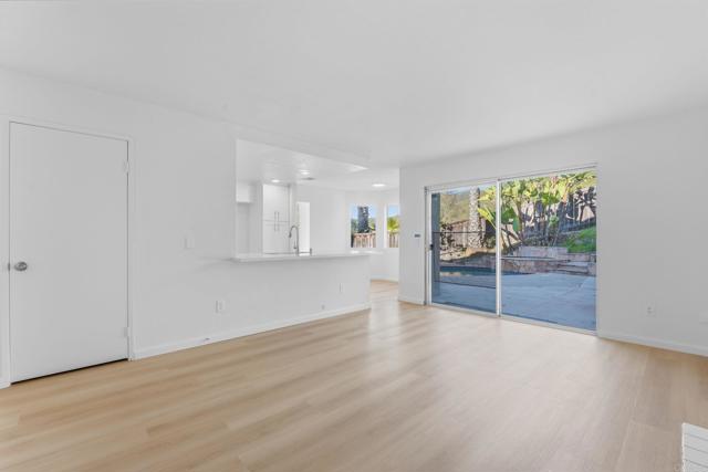 Detail Gallery Image 22 of 52 For 14493 Corte Lampara, San Diego,  CA 92129 - 3 Beds | 2/1 Baths