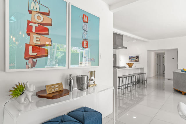 1115 Pasatiempo Road, Palm Springs CA: https://media.crmls.org/mediaz/47e1c910-5ef8-4620-ba9b-0cdb14882168.jpg