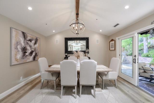 307 Sidesaddle Circle, Scotts Valley CA: https://media.crmls.org/mediaz/47e1d5d5-7e07-4528-a7bd-306621350ebf.jpg