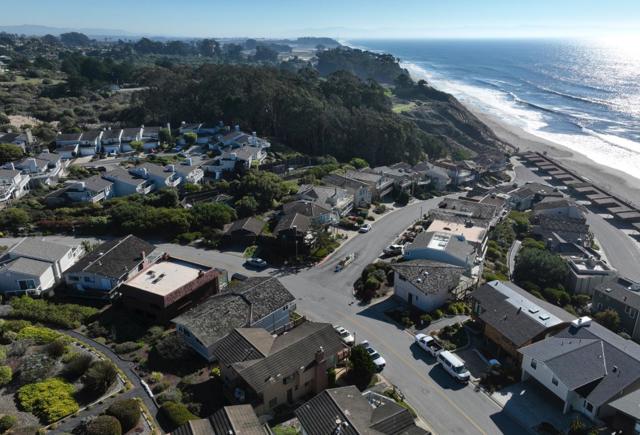 550 Sand Dollar Drive, Watsonville CA: https://media.crmls.org/mediaz/47e209f0-2b93-498e-88ba-83000b0b2dfb.jpg