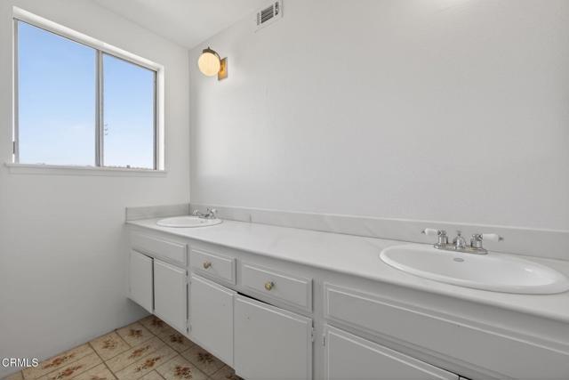 Detail Gallery Image 25 of 32 For 6368 Hunter St, Ventura,  CA 93003 - 5 Beds | 3 Baths