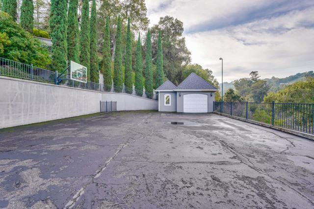 21697 Rainbow Drive, Cupertino CA: https://media.crmls.org/mediaz/47e366a9-bff8-4a76-a143-a3310a16e596.jpg