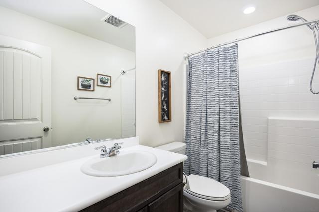 32089 Bunkhouse Rd, Winchester CA: https://media.crmls.org/mediaz/47e4675b-0dbe-4de1-8eb0-3e34b31e37af.jpg