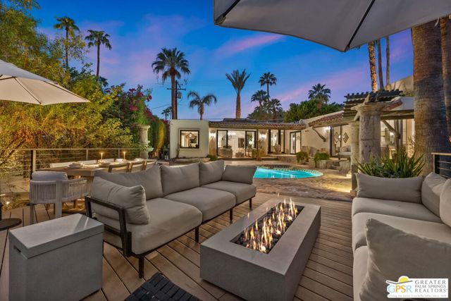 370 W Crestview Drive, Palm Springs, CA 92264