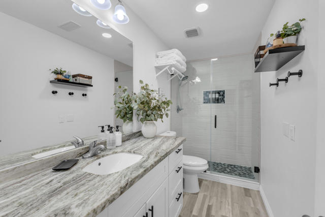 Image 48 of 50 For 78250 Cortez Lane 129