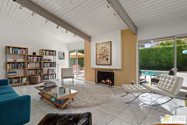 844 N Topaz Circle, Palm Springs, CA 92262