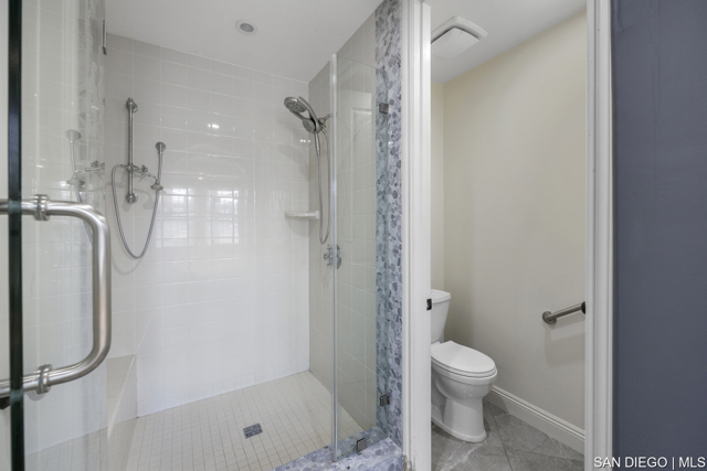 2832 Echo Ridge CT, Chula Vista CA: https://media.crmls.org/mediaz/47e72370-6bf1-436f-bd0b-9ca7c23f2736.jpg
