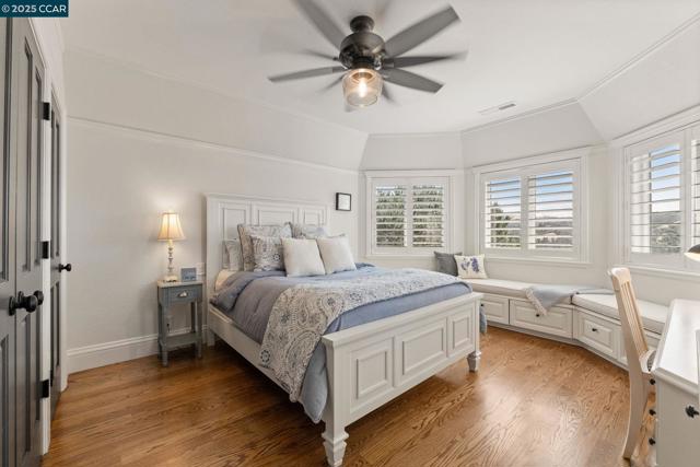 4860 Venner Rd, Martinez CA: https://media.crmls.org/mediaz/47e73953-f3ee-4f35-9232-5be7cf18ff50.jpg